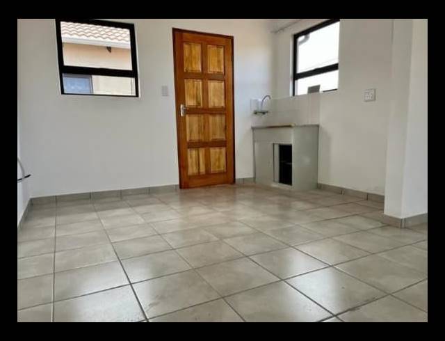 3 BEDROOM HOUSE FOR SALE IN WINDMILL PARK EXT